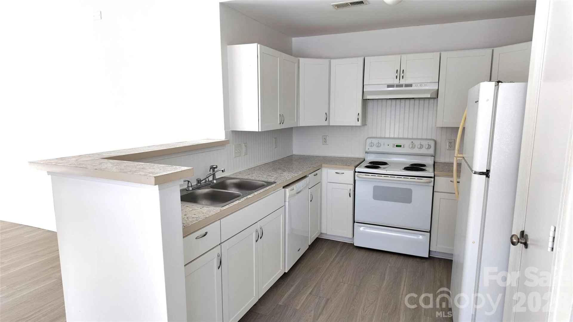3089 Rockingham Court - Photo 5