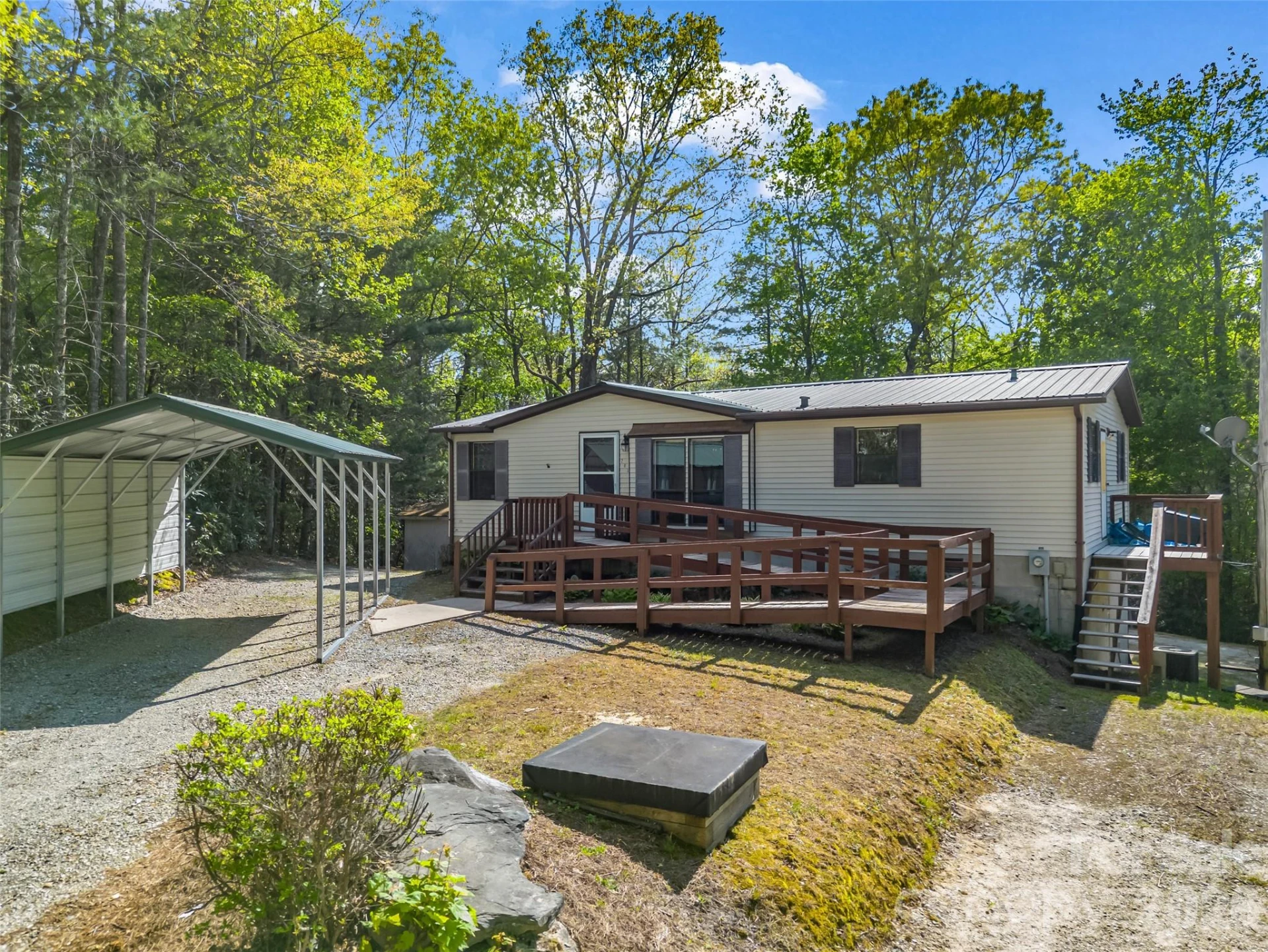 203 Rogat Road - Photo 2