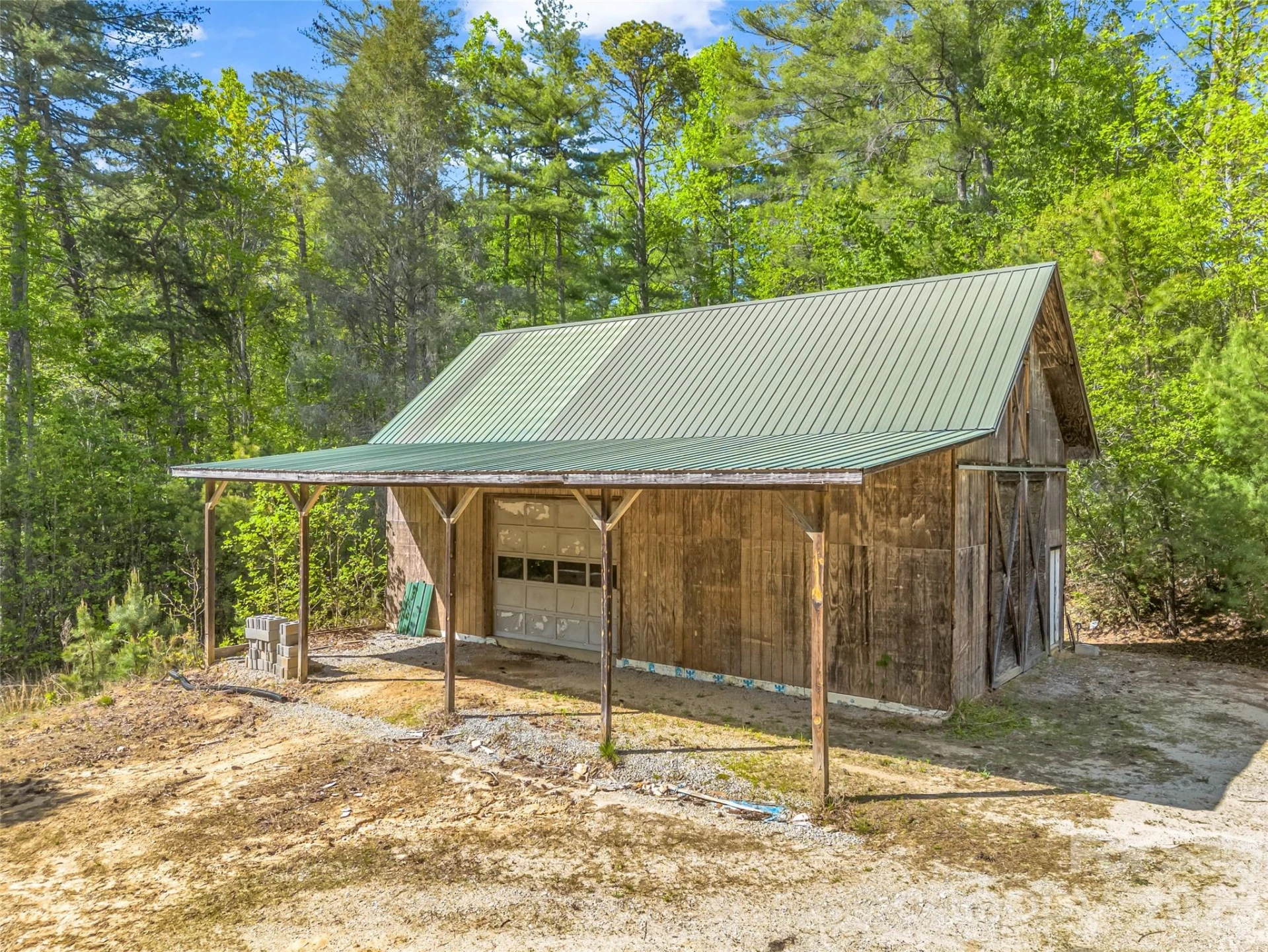 203 Rogat Road - Photo 5