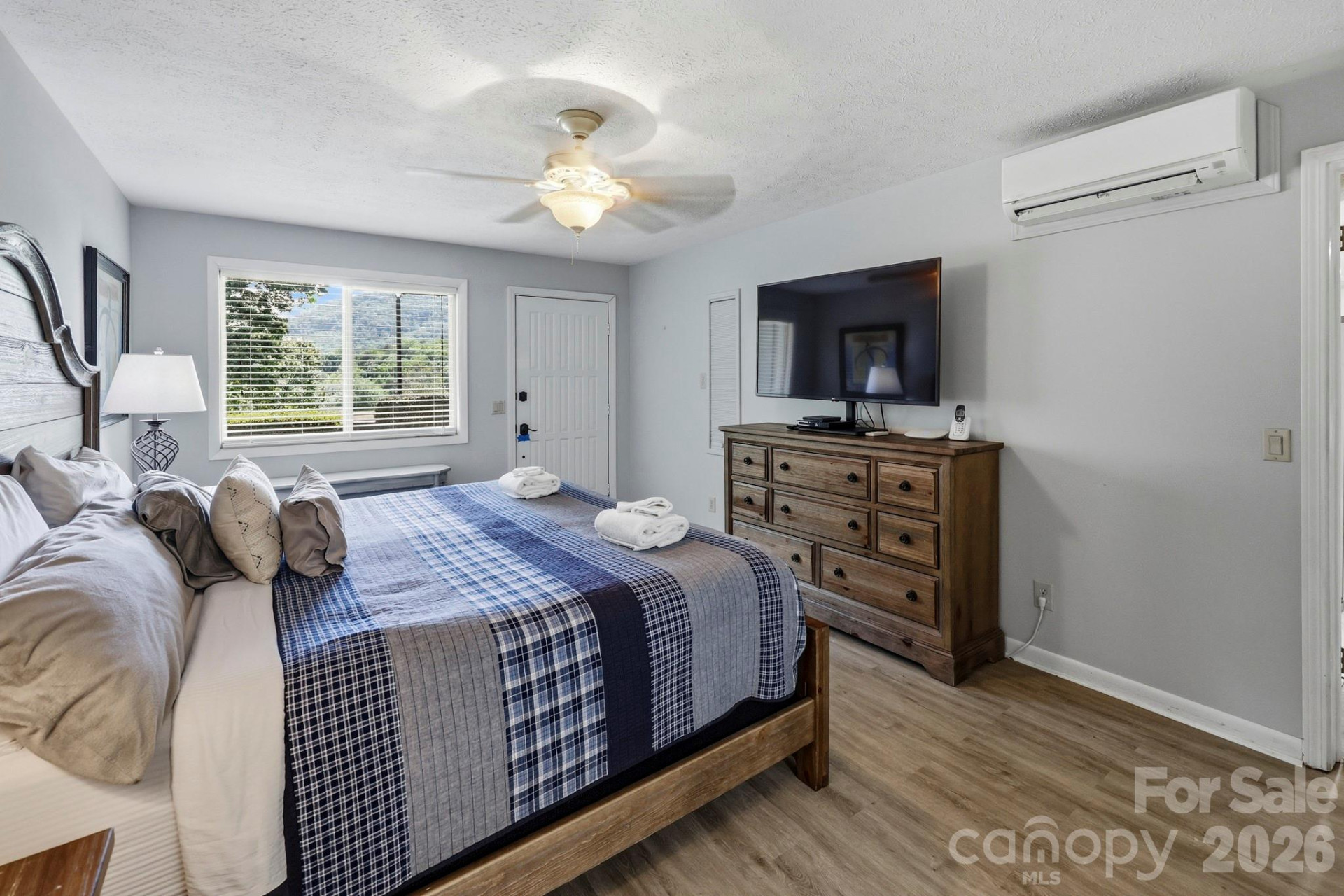 126 Hillside Court - Photo 16