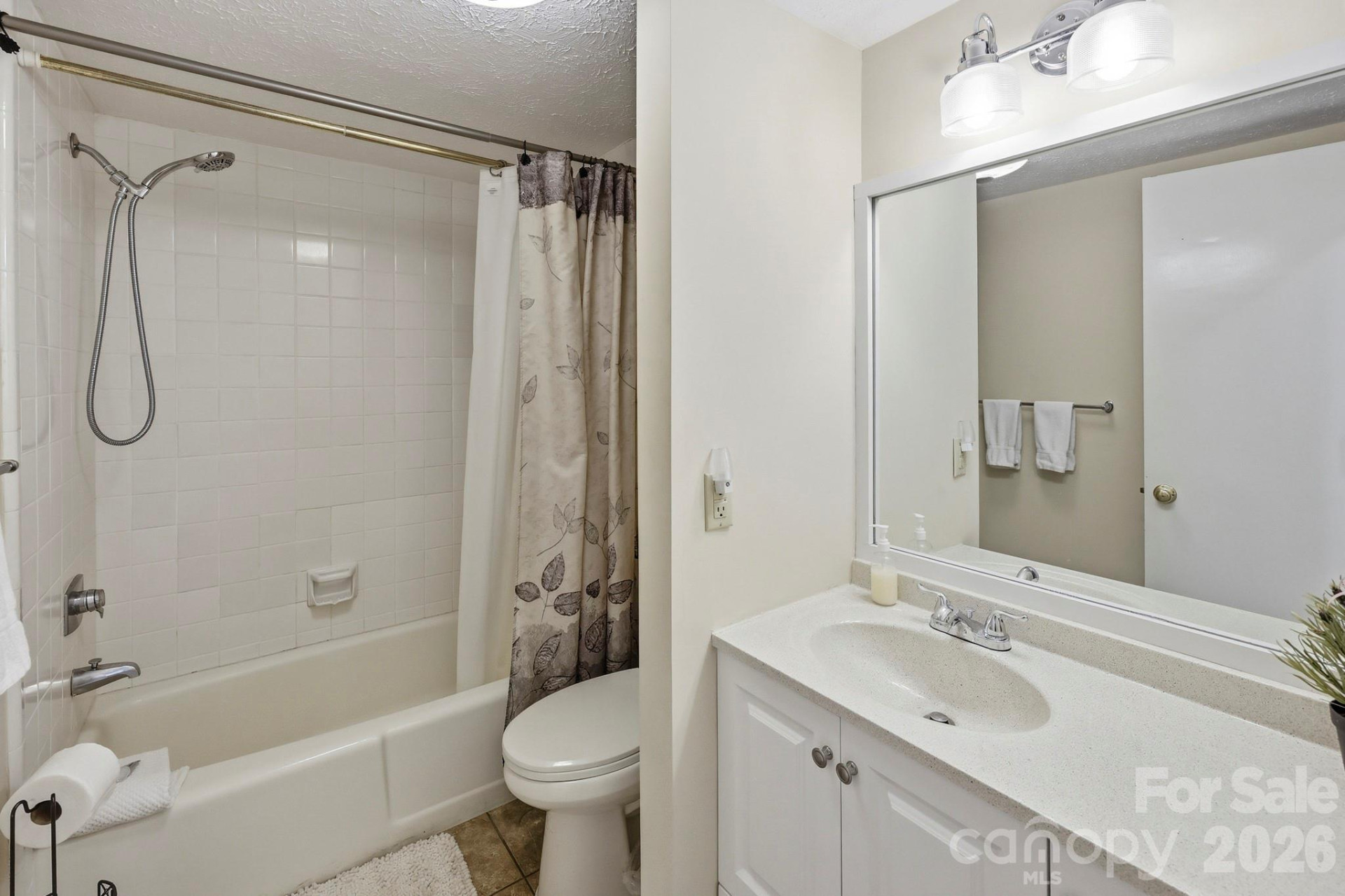 126 Hillside Court - Photo 17