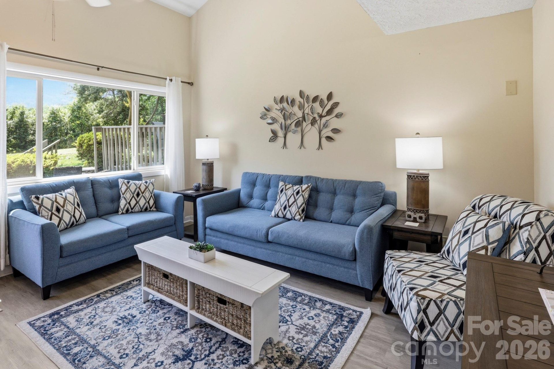 126 Hillside Court - Photo 6