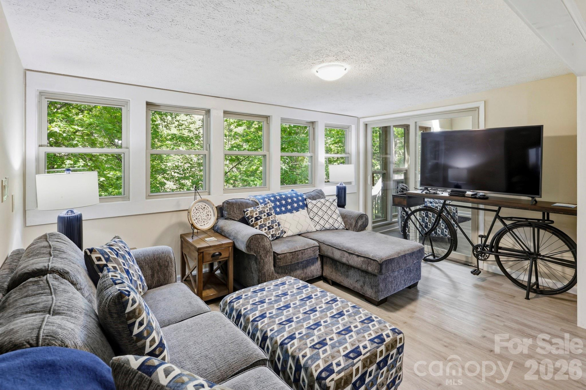 126 Hillside Court - Photo 9