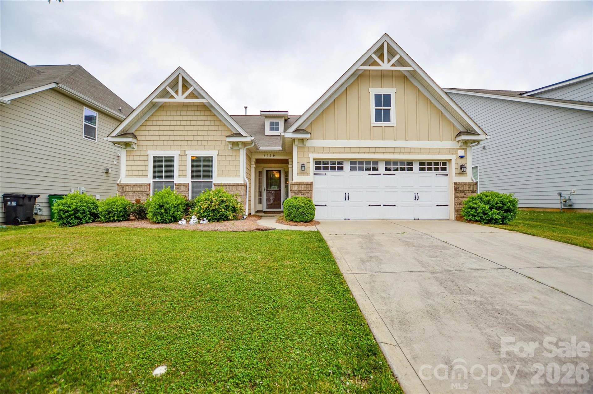 6720 Eastfield Park Drive - Photo 2