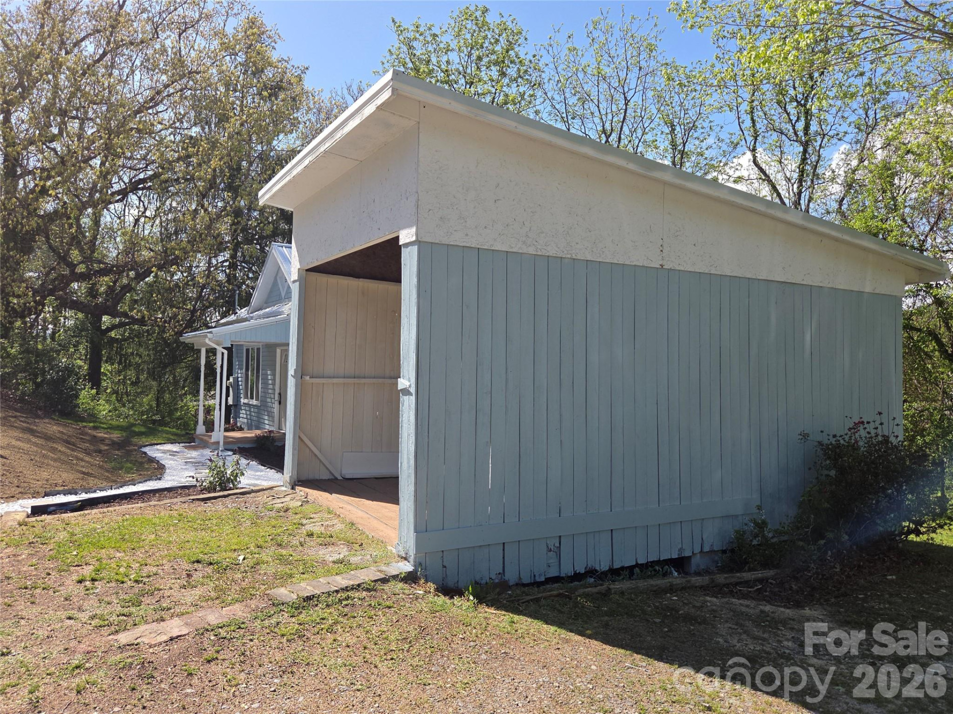 267 Beaverdam Street - Photo 3