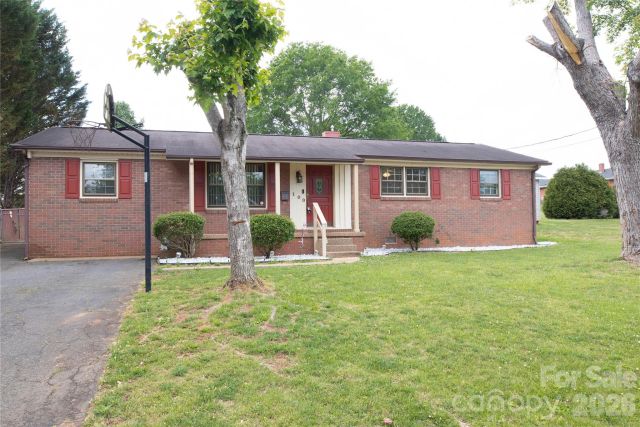 100 Woodward Avenue, Morganton, NC, 28655