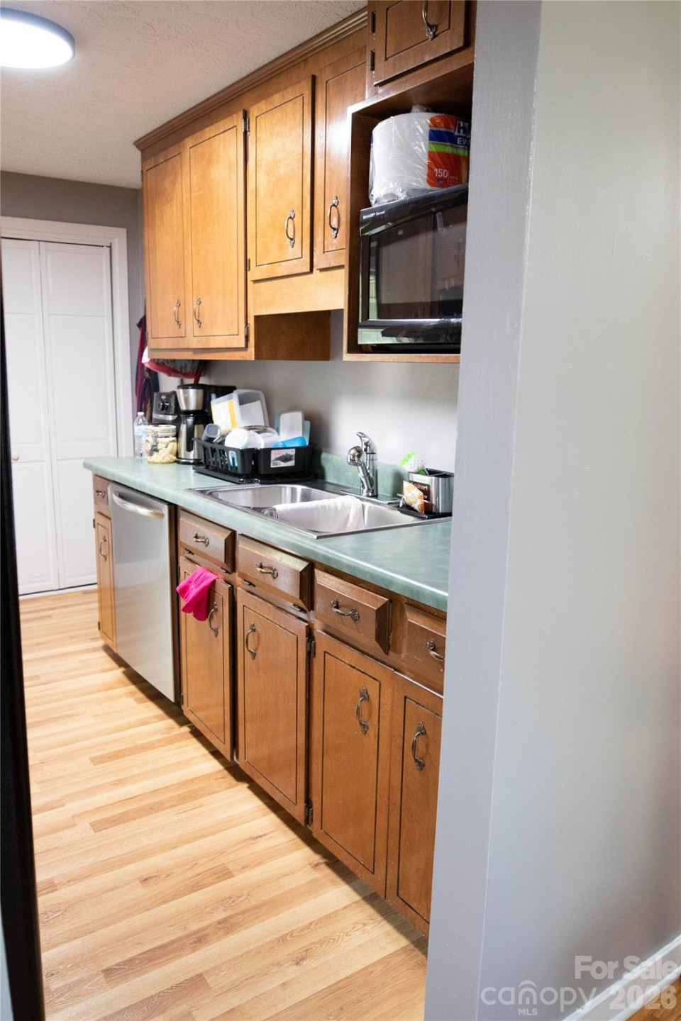 100 Woodward Avenue - Photo 15