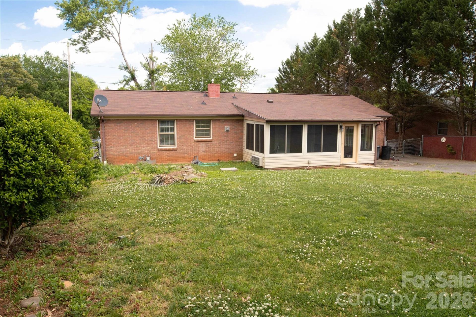 100 Woodward Avenue - Photo 28