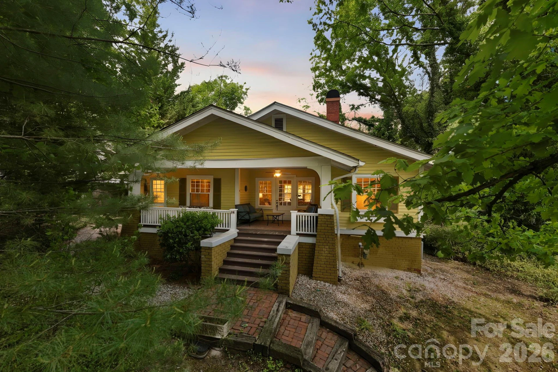 662 Biltmore Avenue - Photo 39