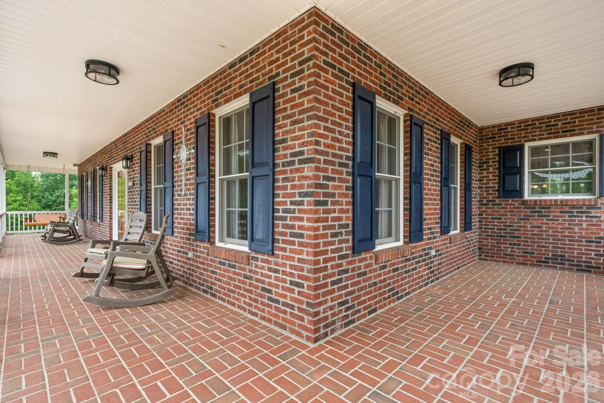 7008 Peyronel Street - Photo 33