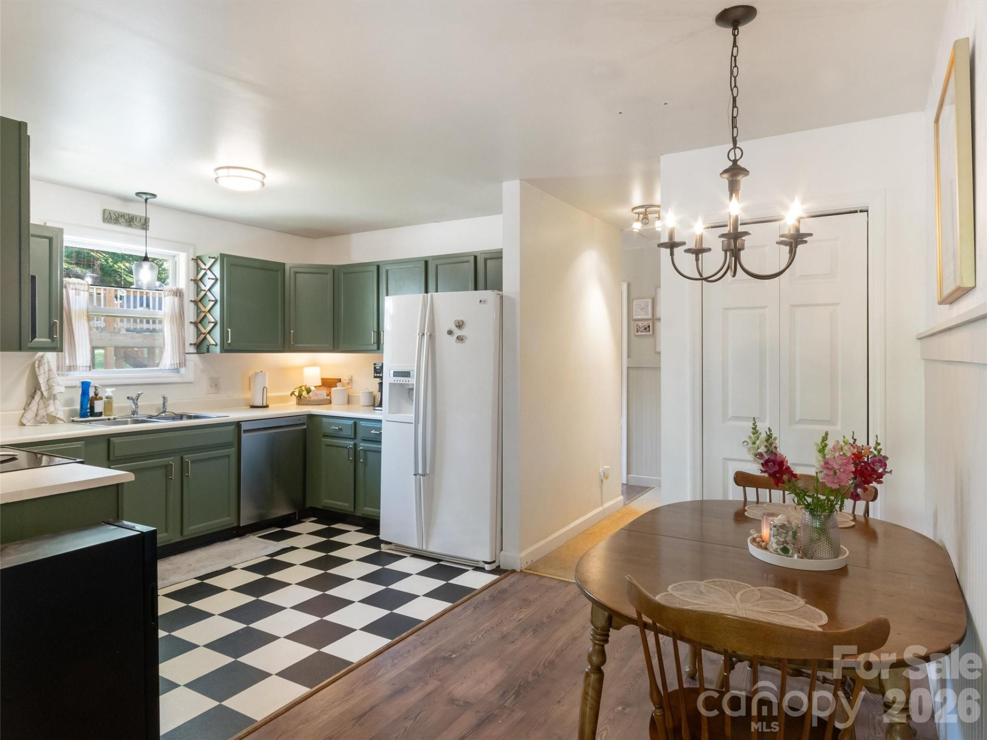 10 McTindal Circle - Photo 6