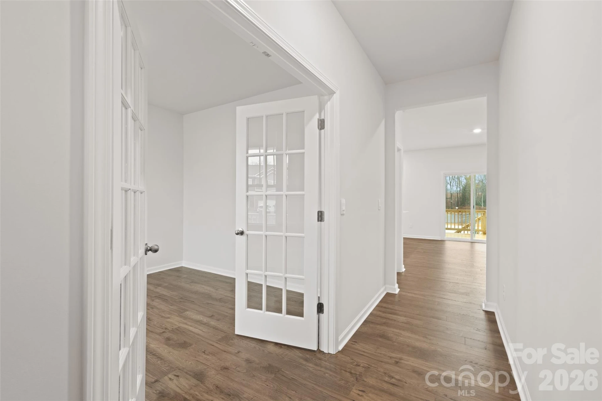 112 Queen Valley Way - Photo 3