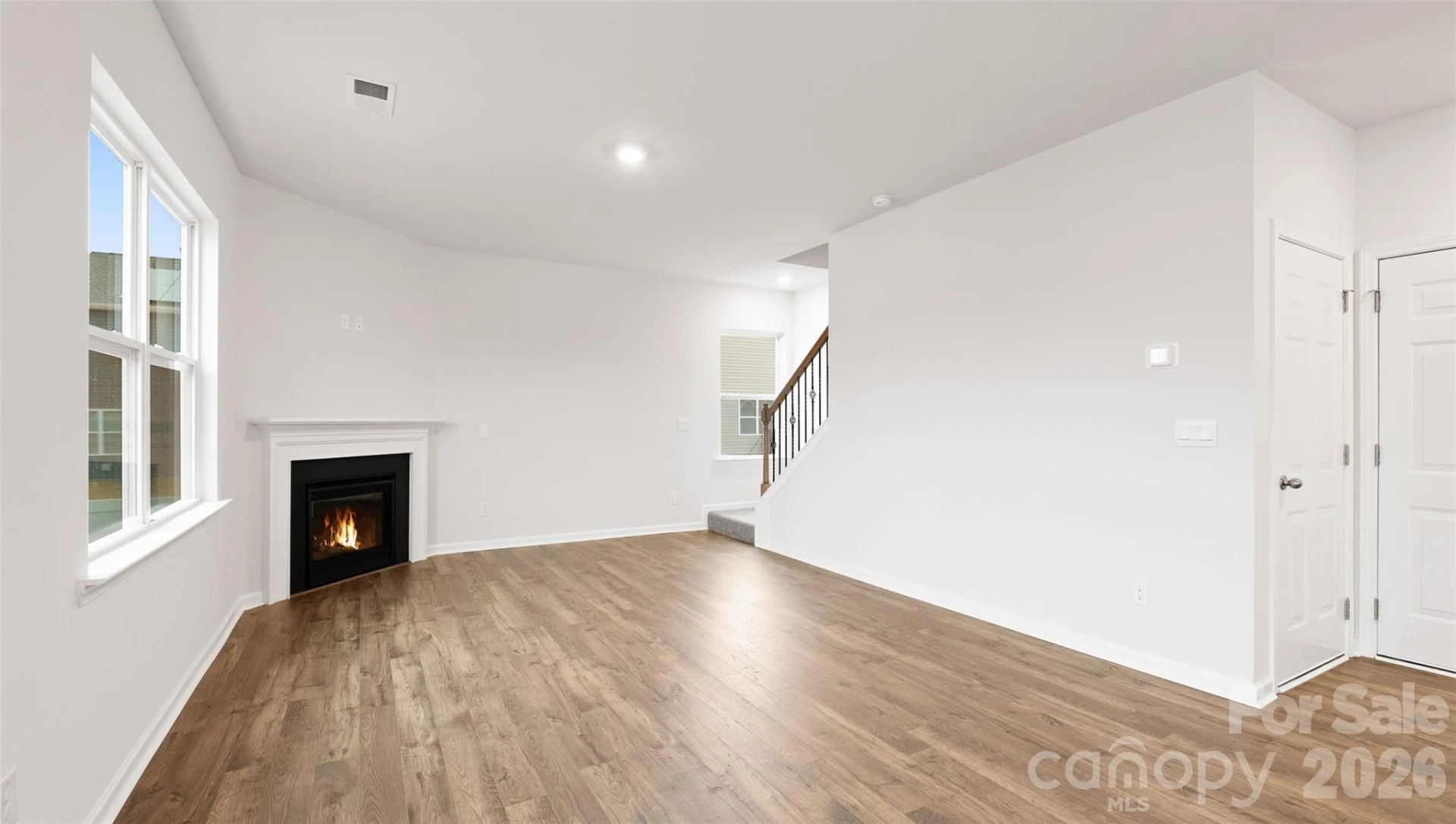 112 Queen Valley Way - Photo 6