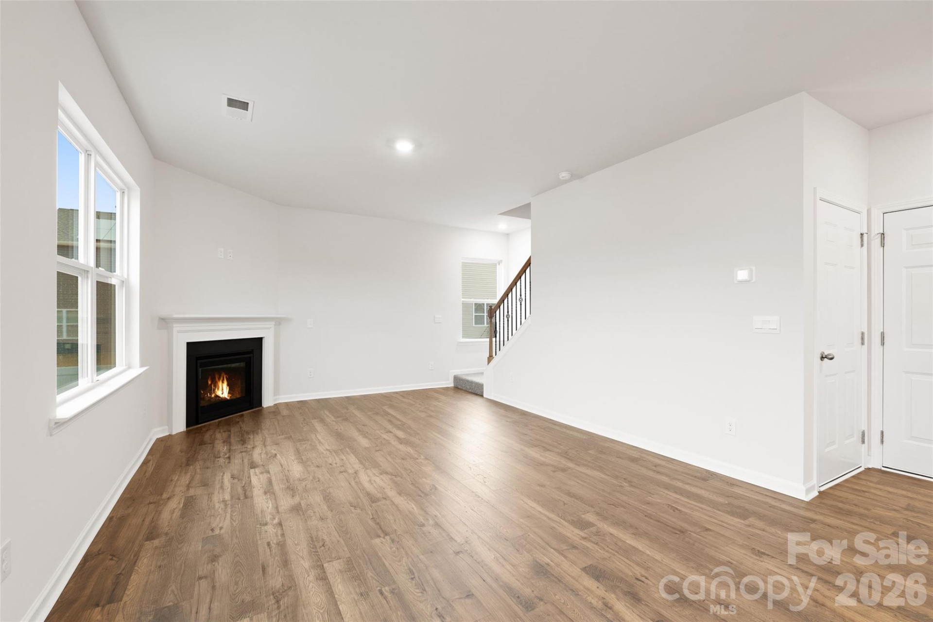 112 Queen Valley Way - Photo 10