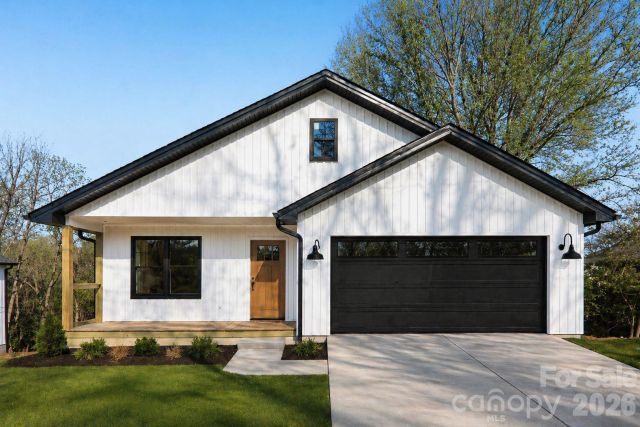 124 Main Street, Mars Hill, NC, 28754