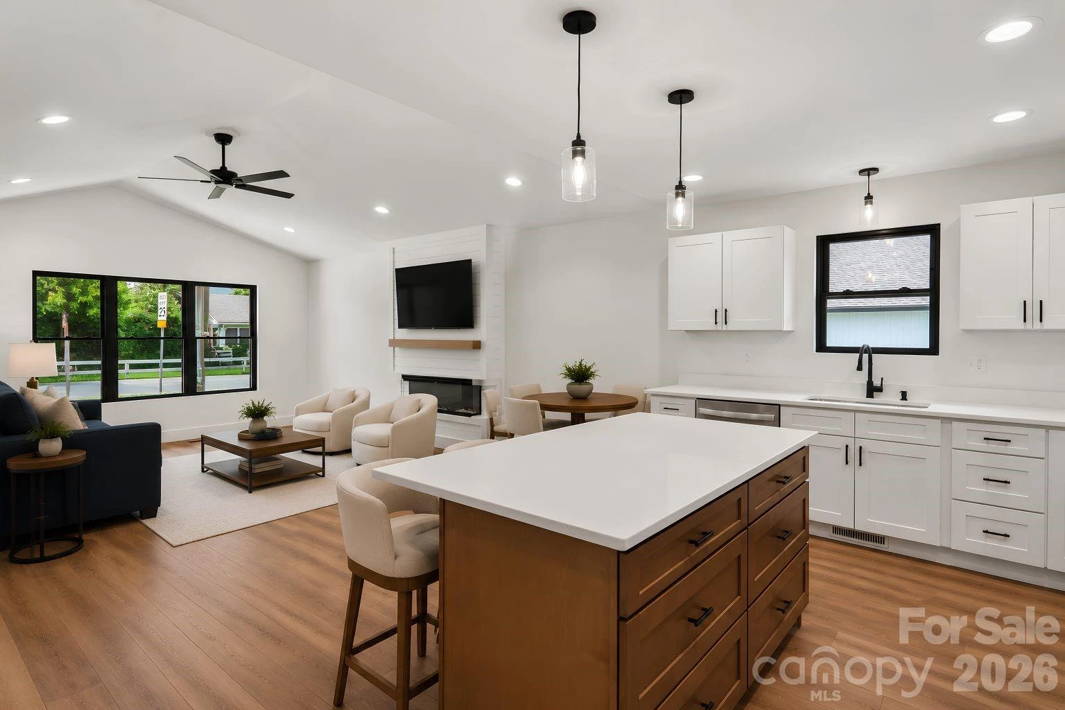 124 N Main Street - Photo 14
