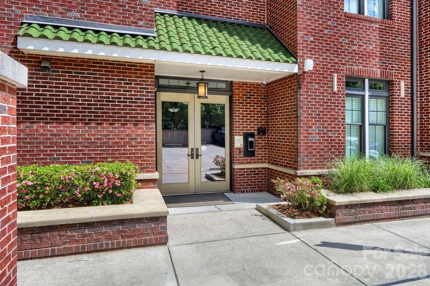 2810 Selwyn Avenue #314 - Photo 2