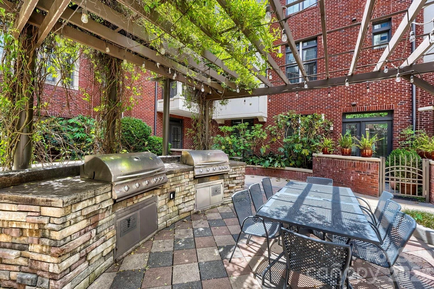 2810 Selwyn Avenue #314 - Photo 24