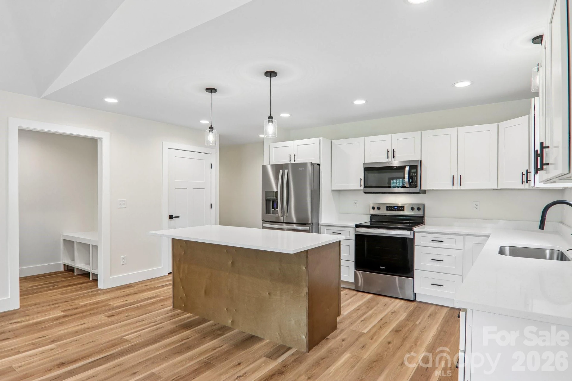 140 N Main Street - Photo 11