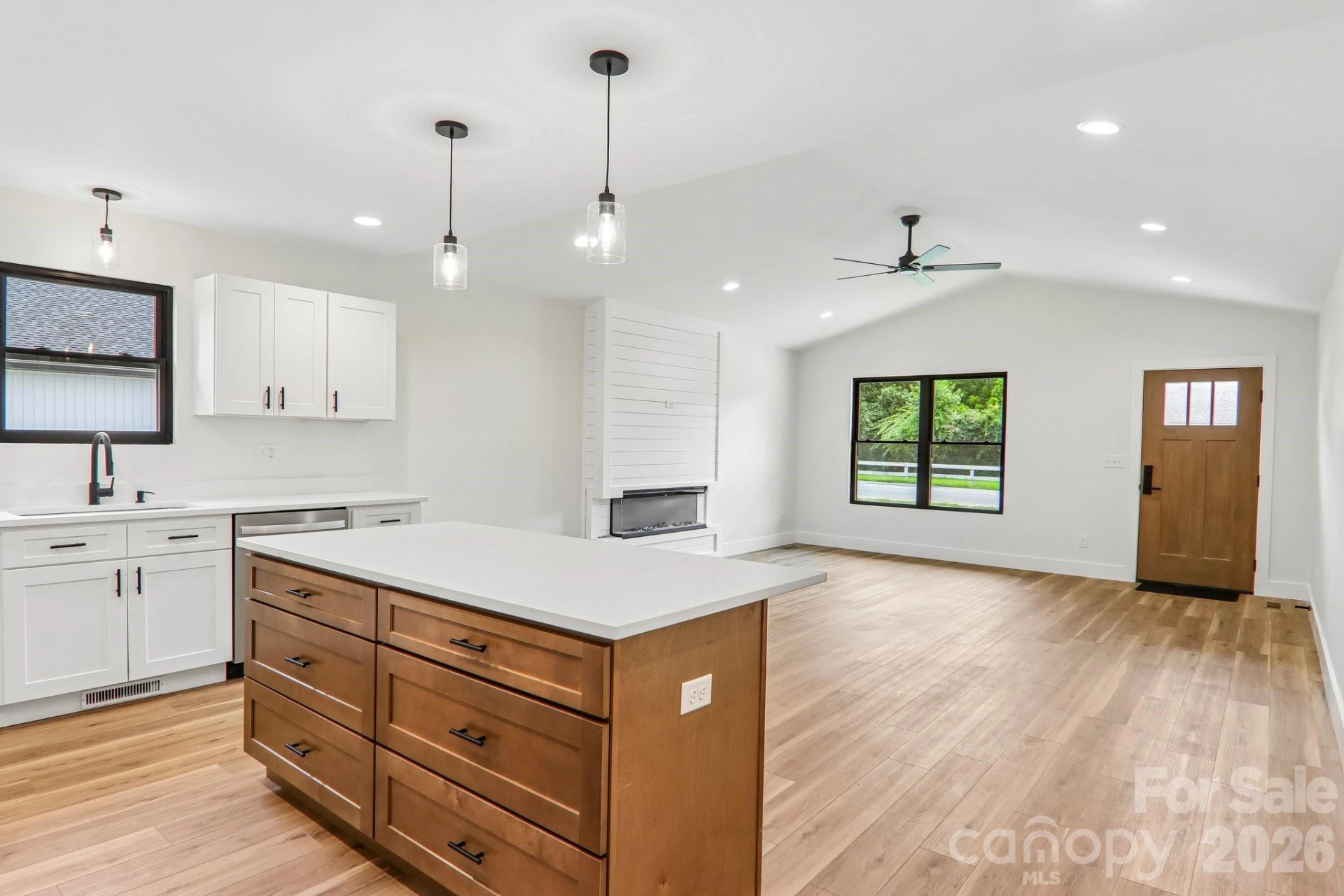 140 N Main Street - Photo 14