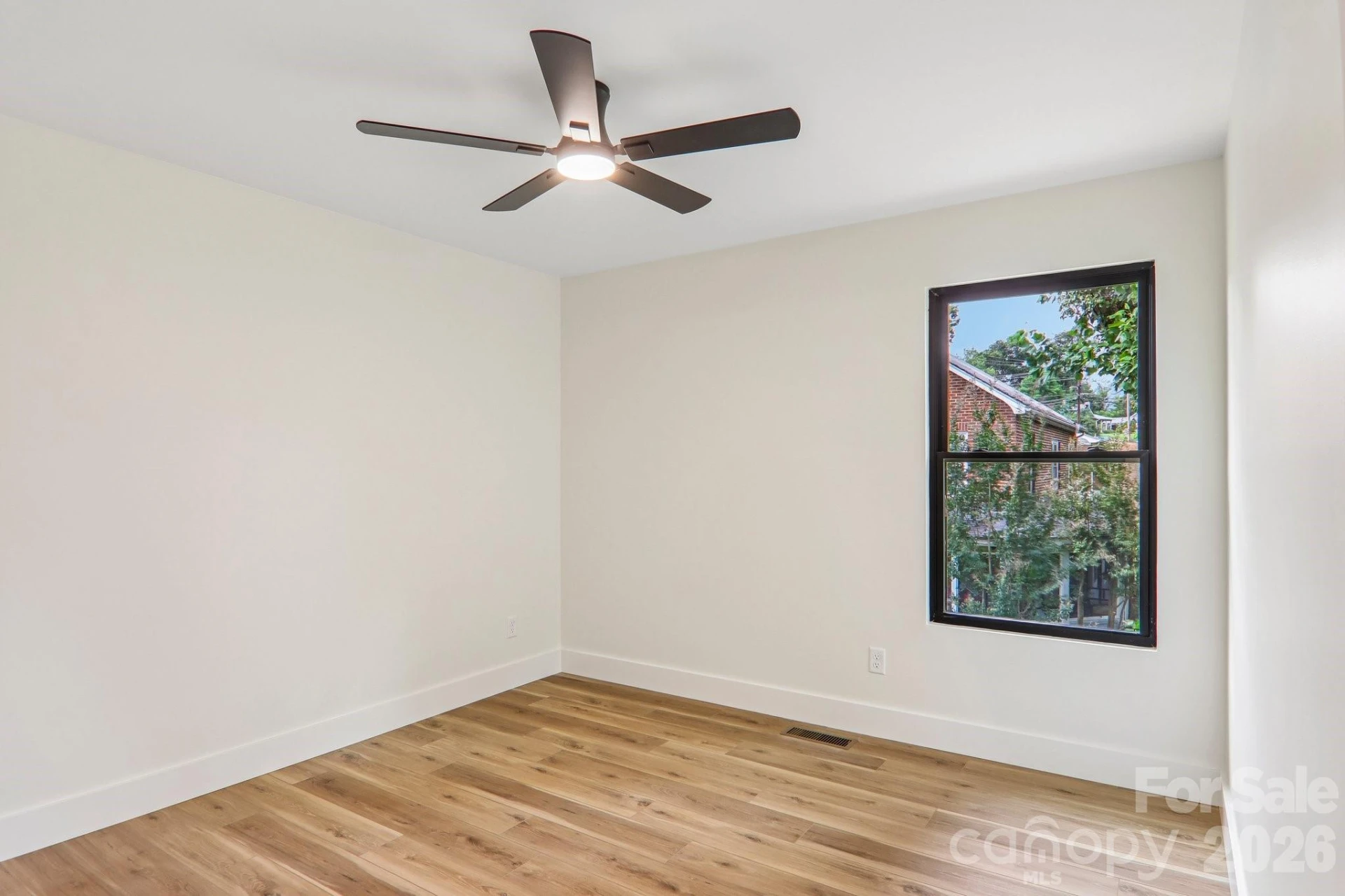 140 N Main Street - Photo 22