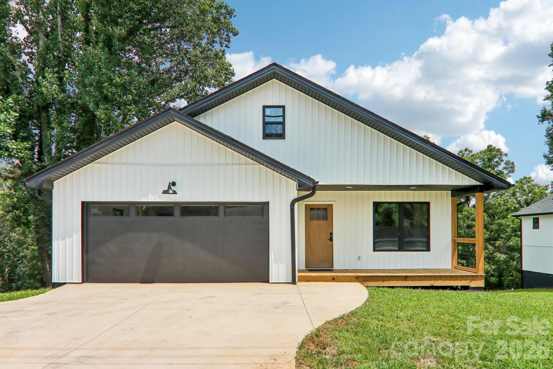 140 N Main Street - Photo 2