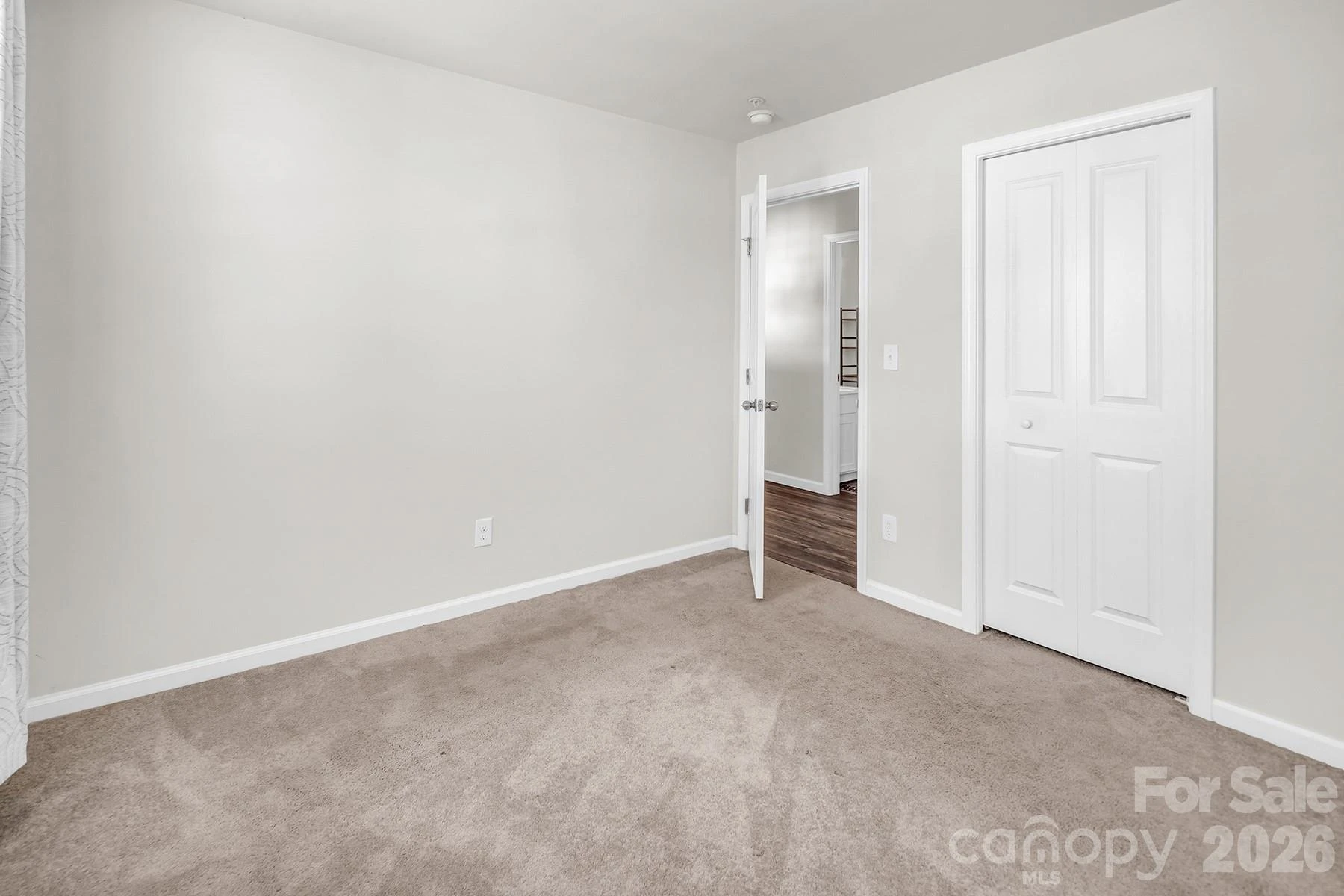 2458 Thorn Spring Lane - Photo 33