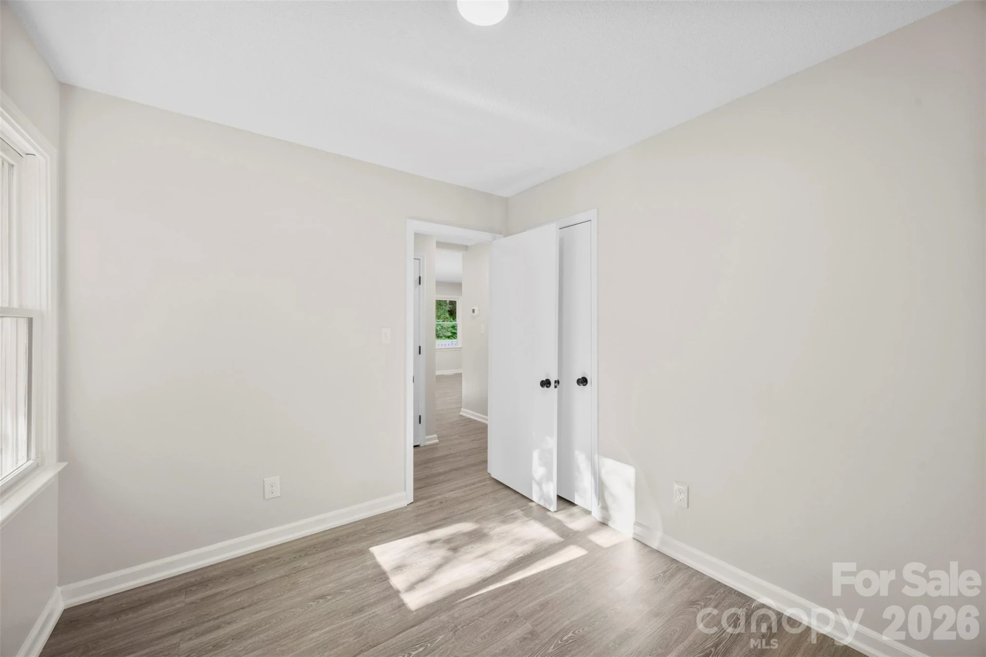 704 Carolina Avenue - Photo 12