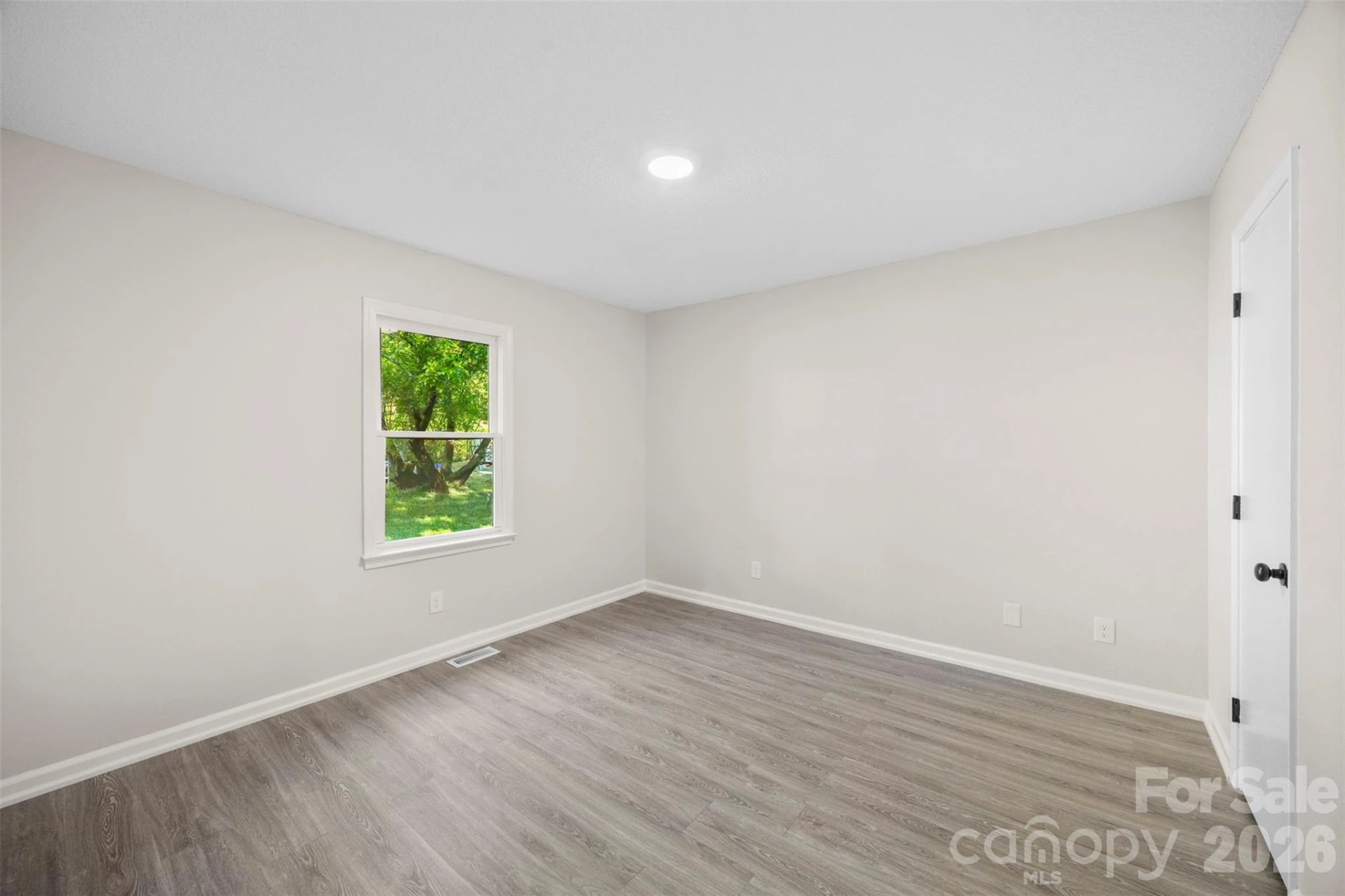 704 Carolina Avenue - Photo 14