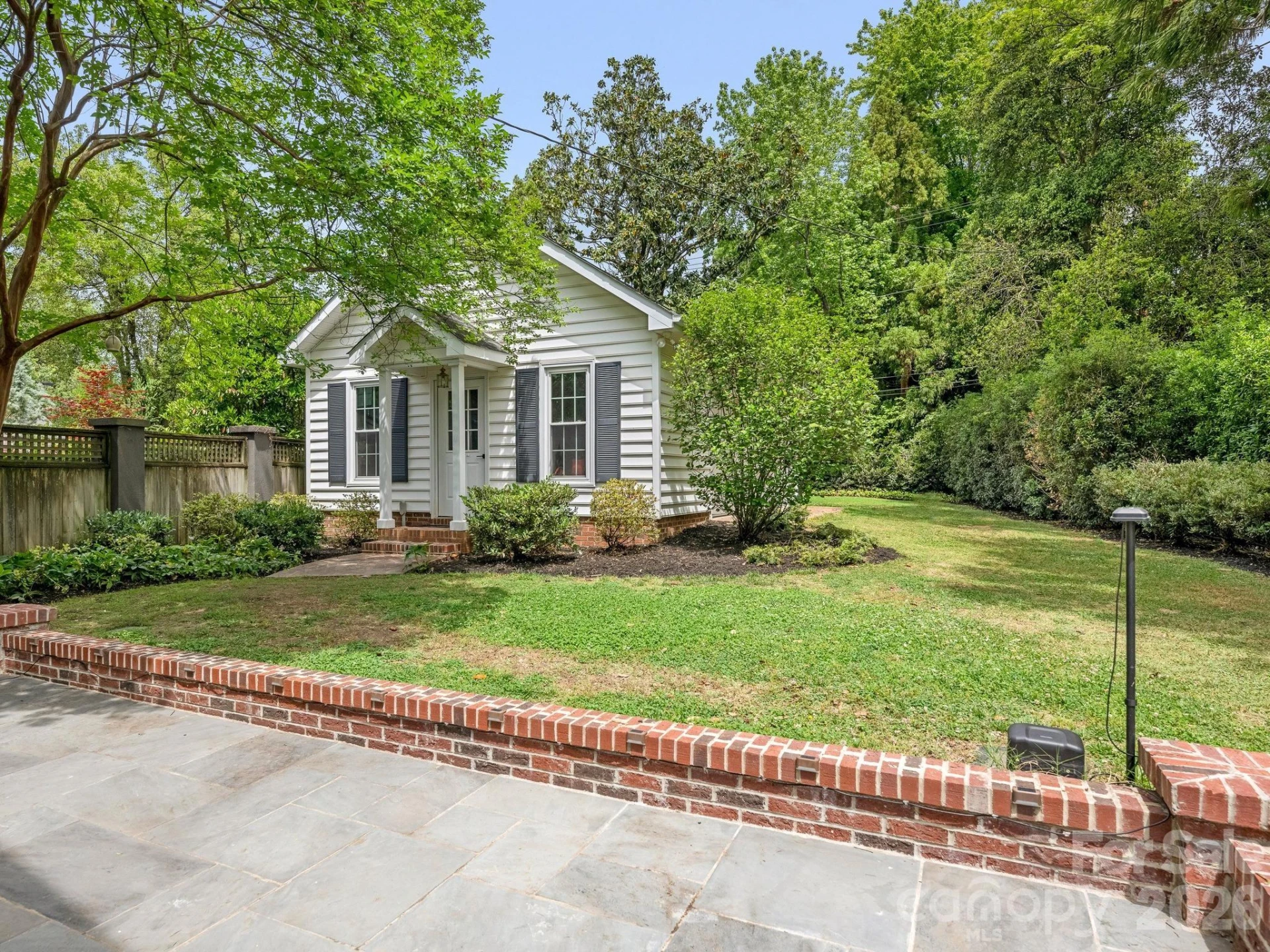 225 Altondale Avenue - Photo 27