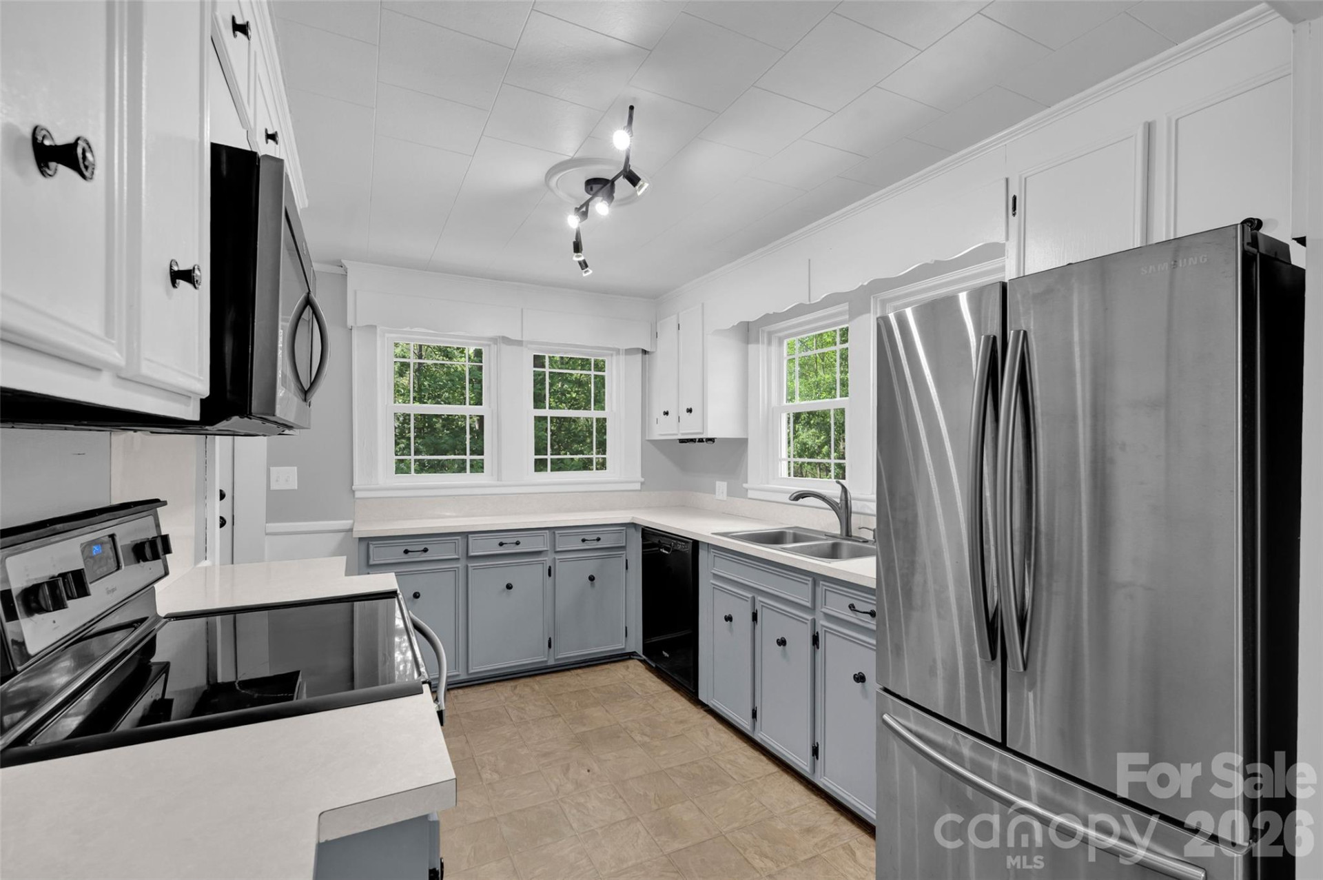 2719 US 70 Highway - Photo 17