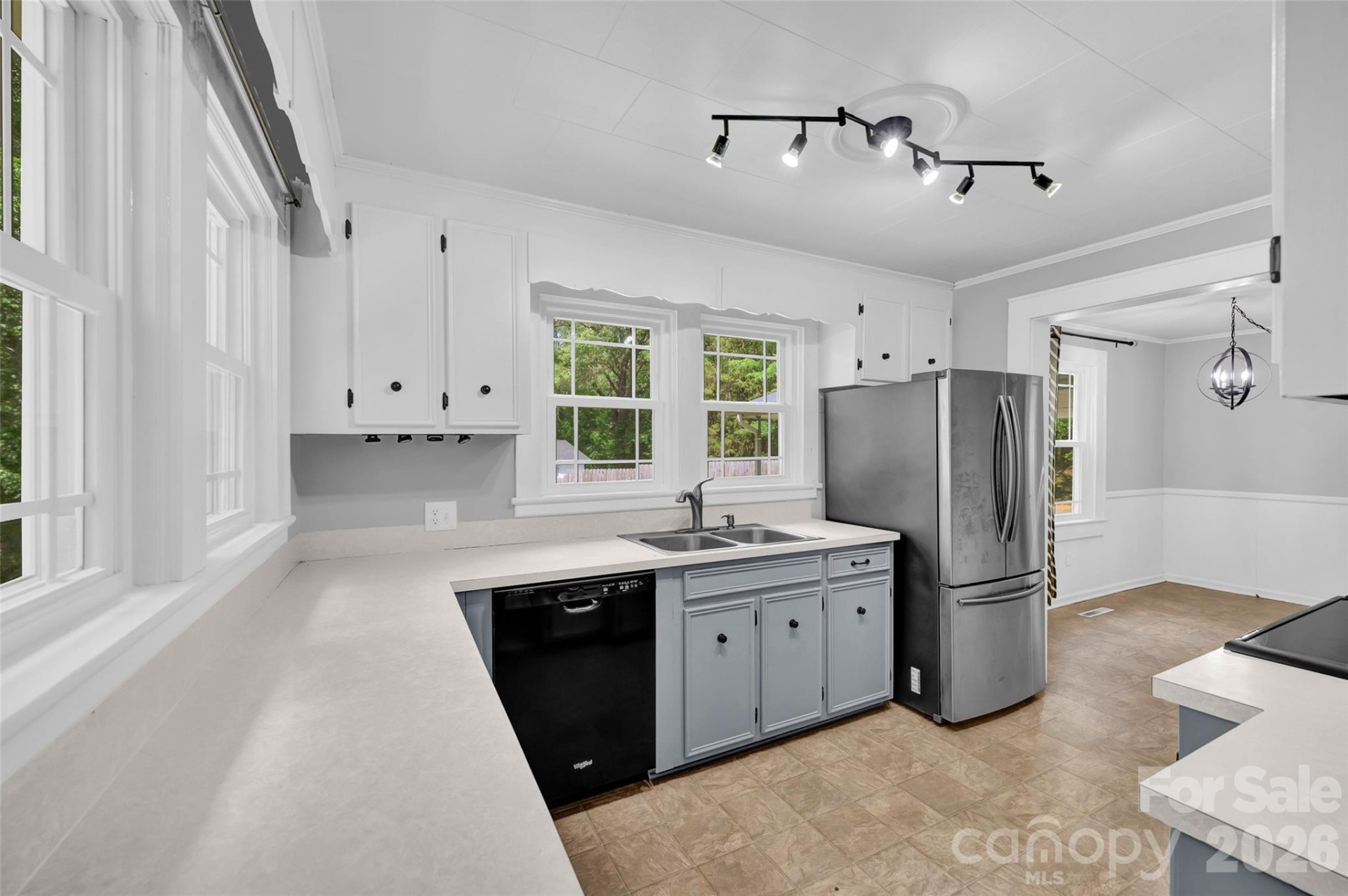 2719 US 70 Highway - Photo 18