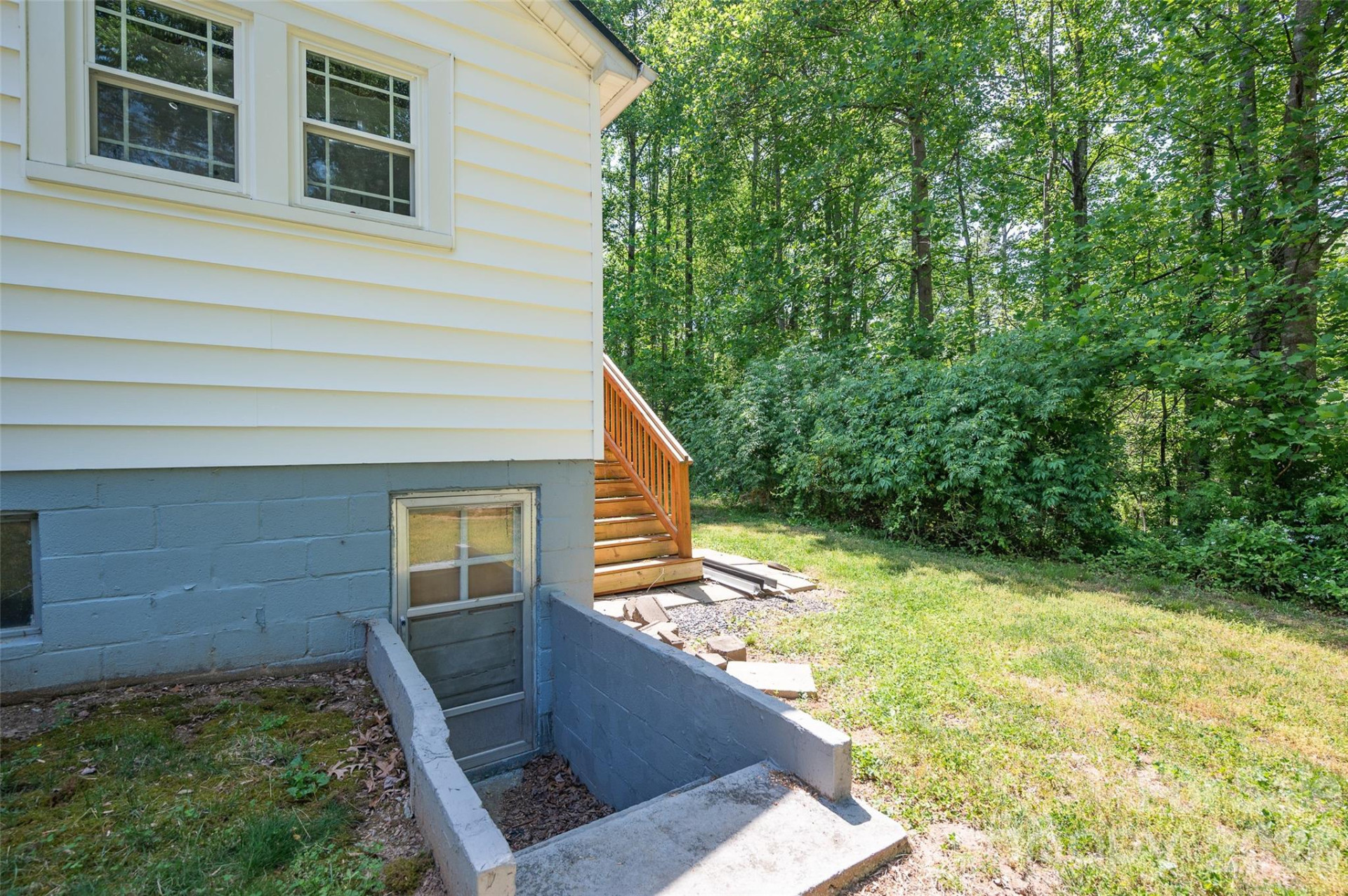 2719 US 70 Highway - Photo 9