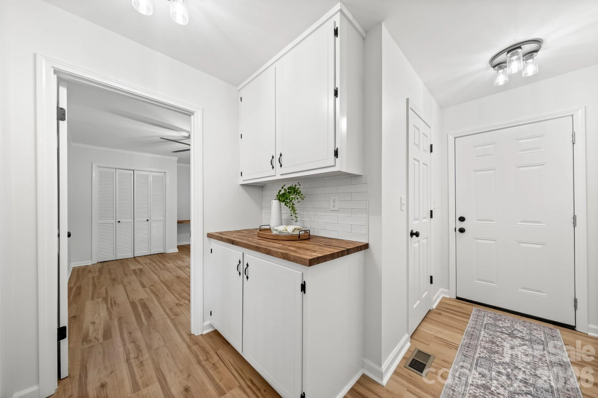 10718 Lancaster Highway - Photo 9