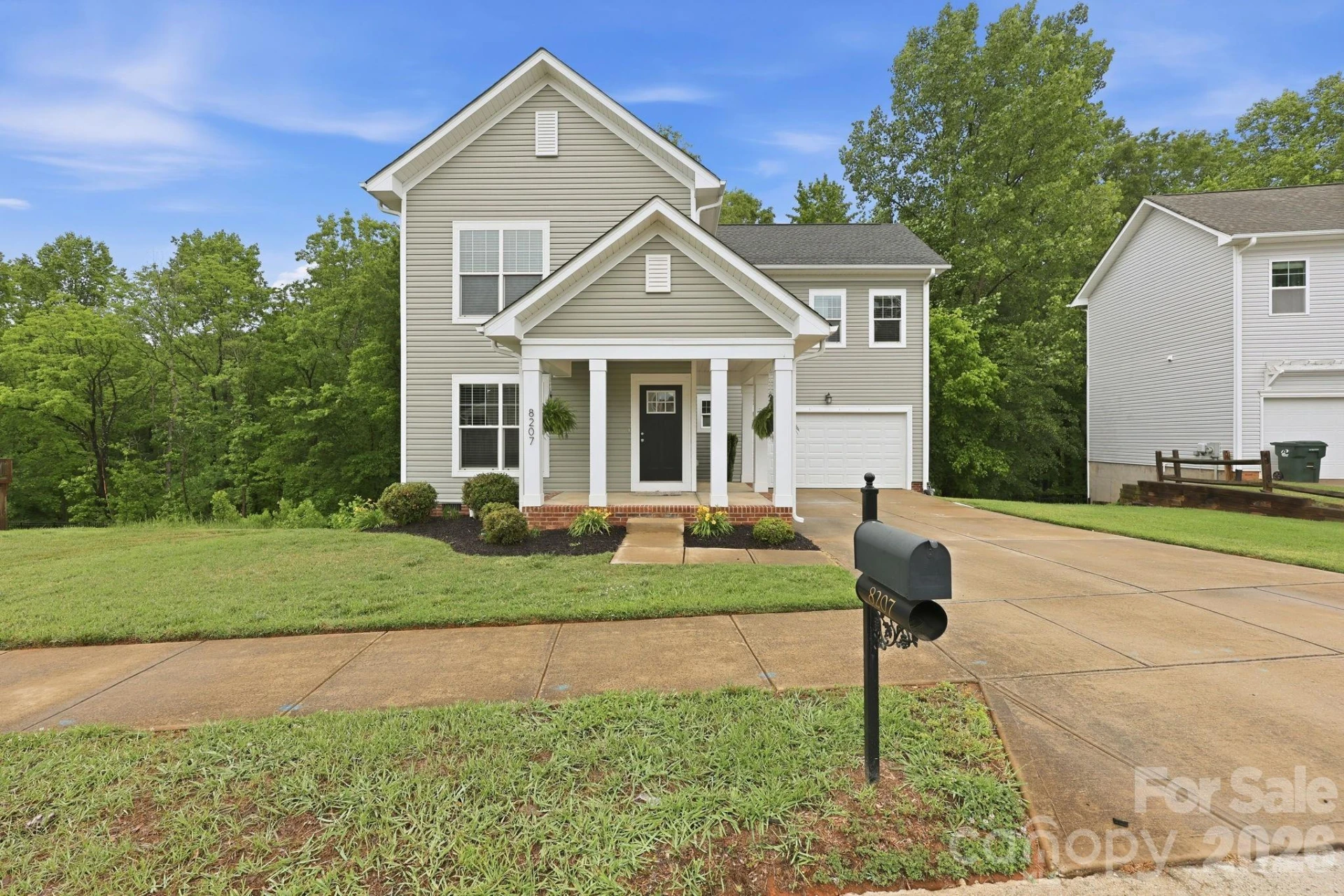 8207 Dumphries Drive - Photo 2
