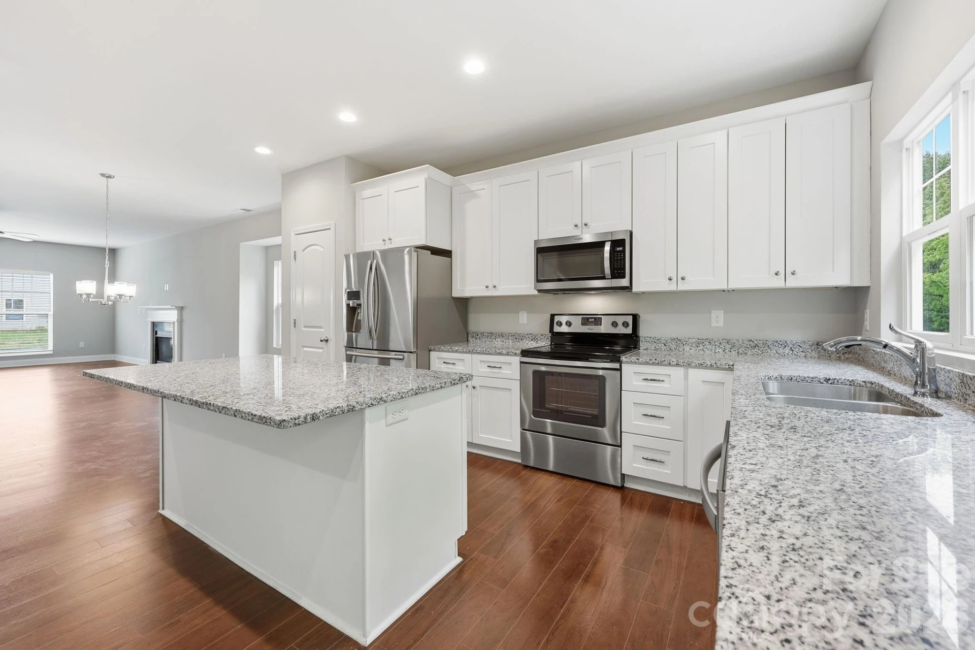 8207 Dumphries Drive - Photo 14