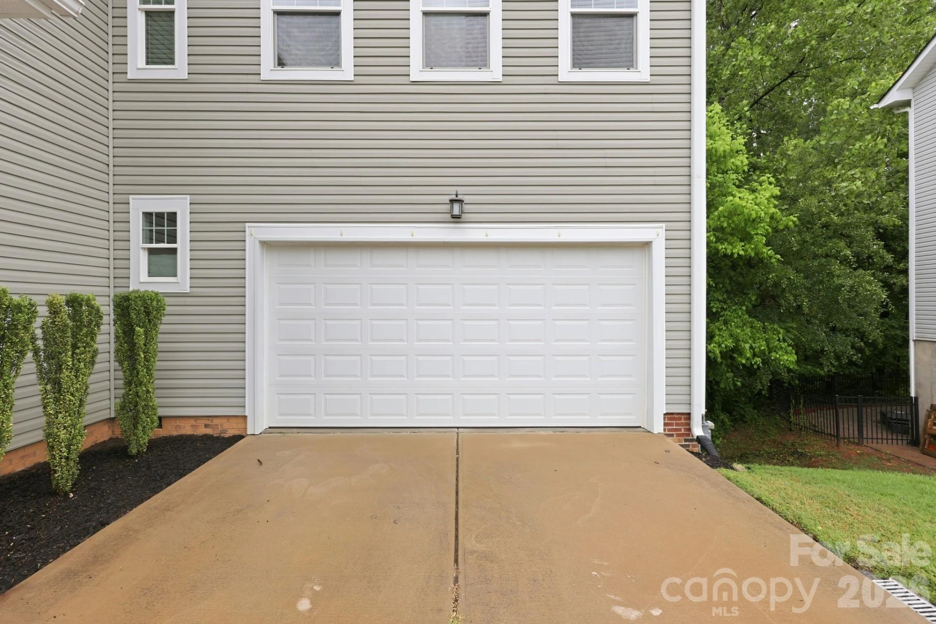 8207 Dumphries Drive - Photo 8