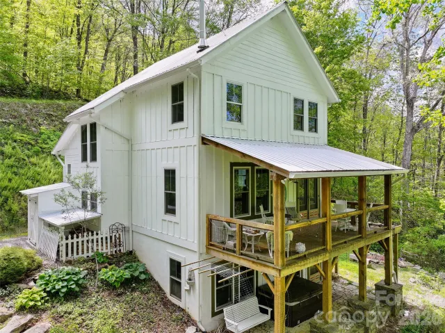 580 Split Pine Cove, Clyde, NC, 28721