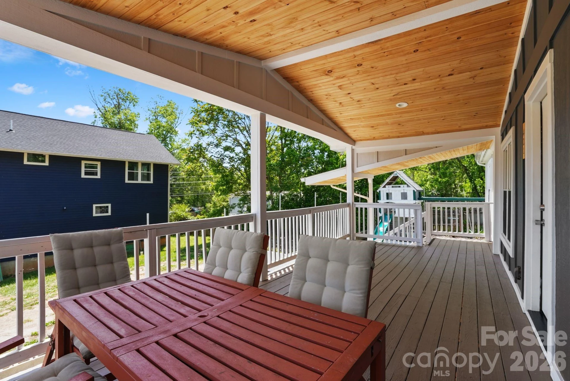 421 Emma Road - Photo 3