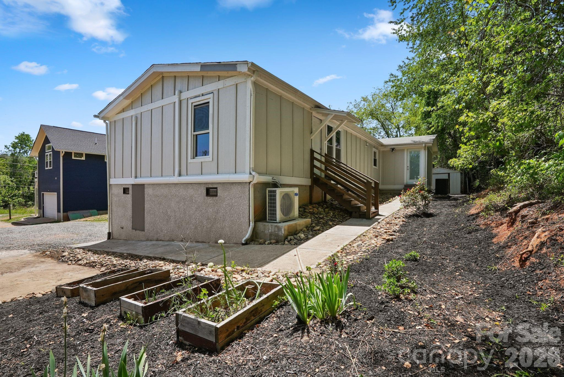 421 Emma Road - Photo 31