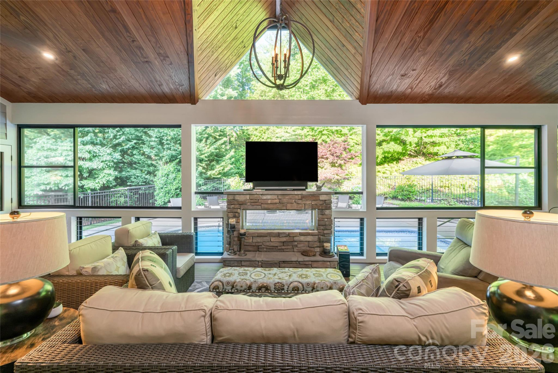 300 White Pine Drive - Photo 4