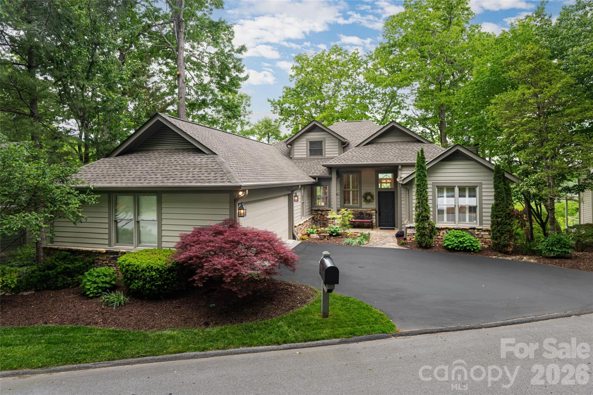 12 Spring Ridge Lane