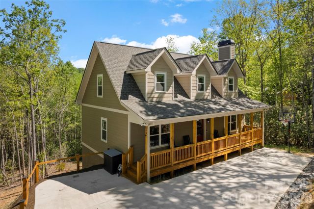 233 Arcadia Falls Way, Black Mountain, NC, 28711