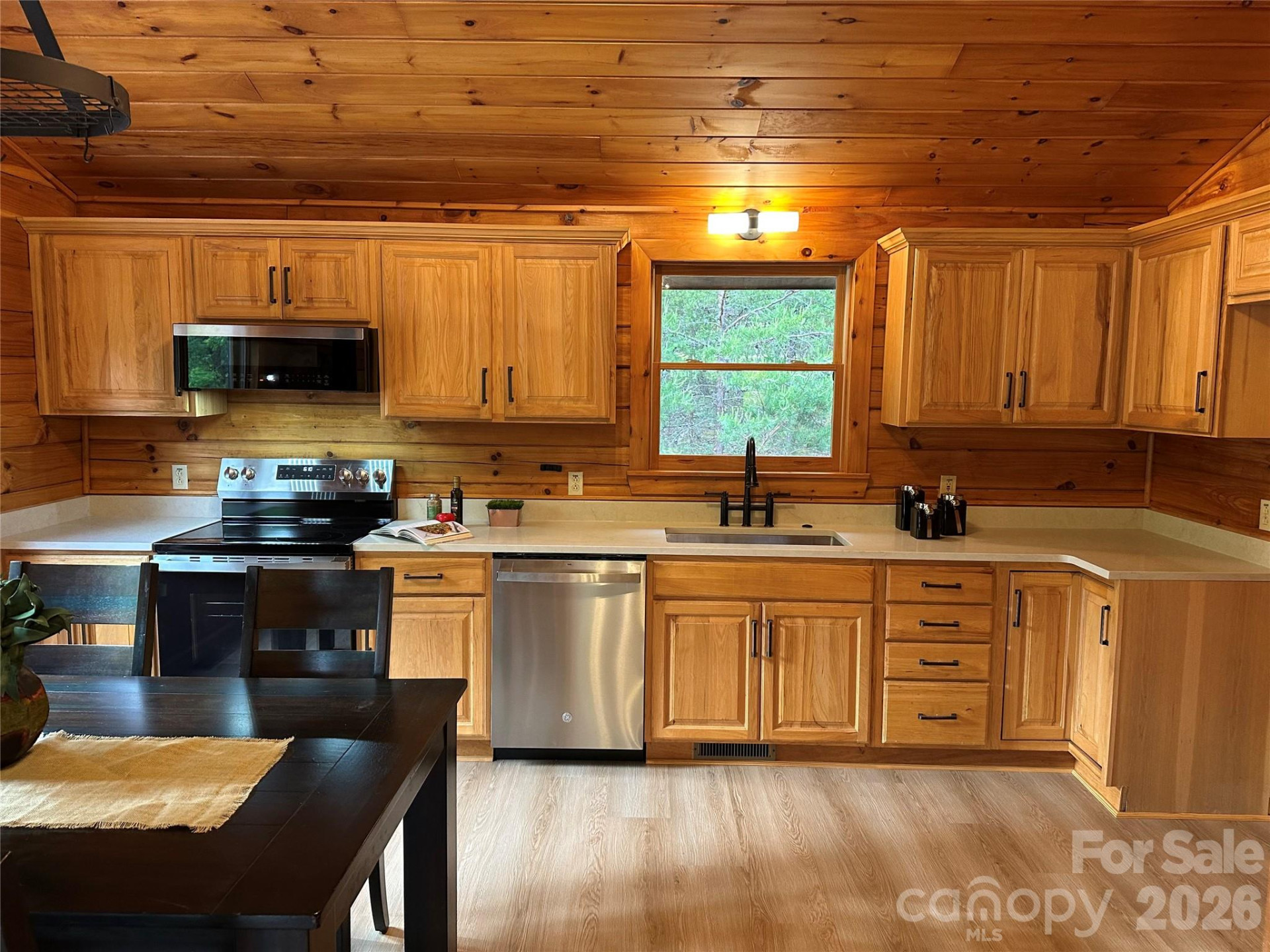 443 Cascades Parkway - Photo 2
