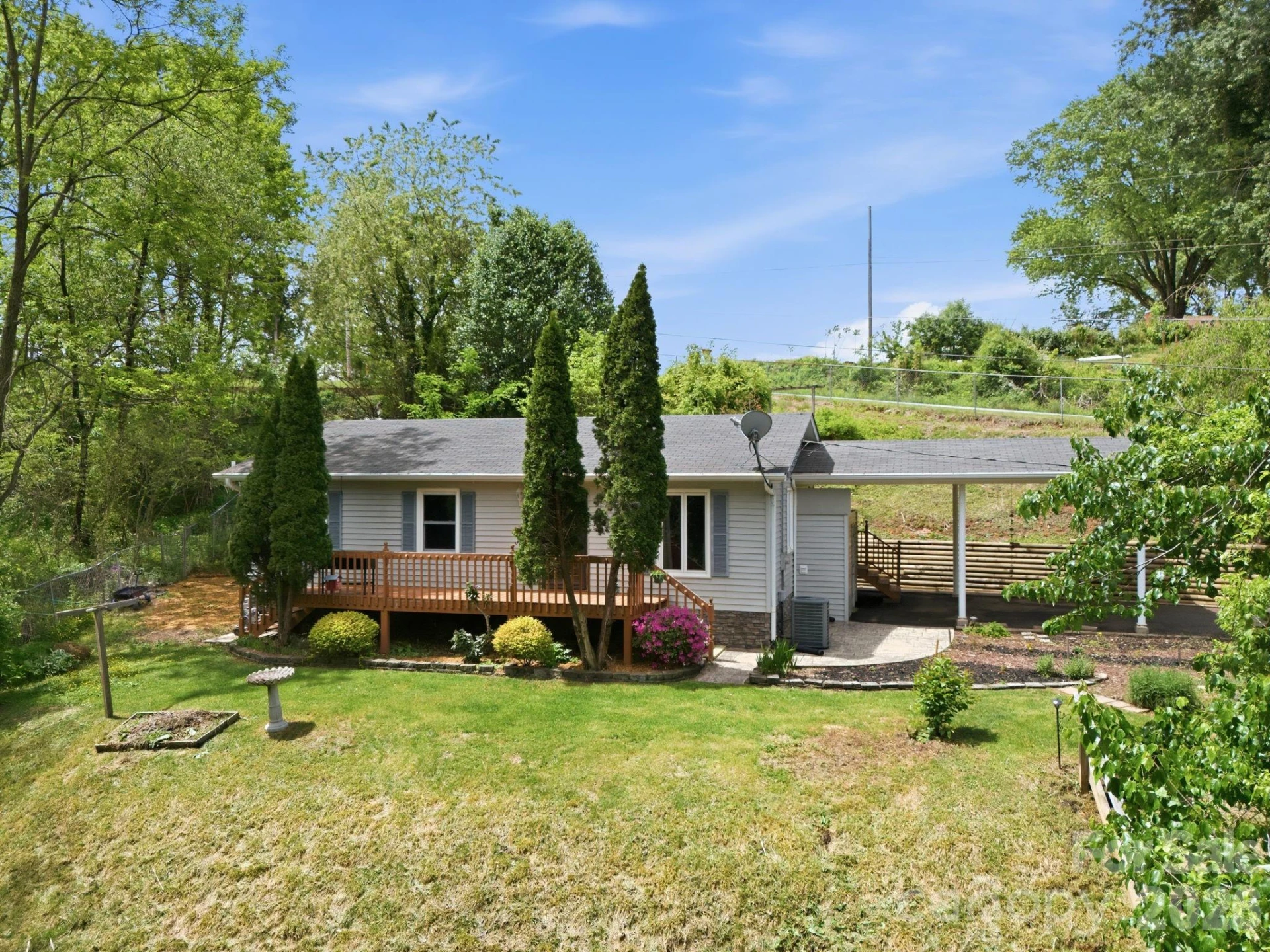 959 Oakmont Drive