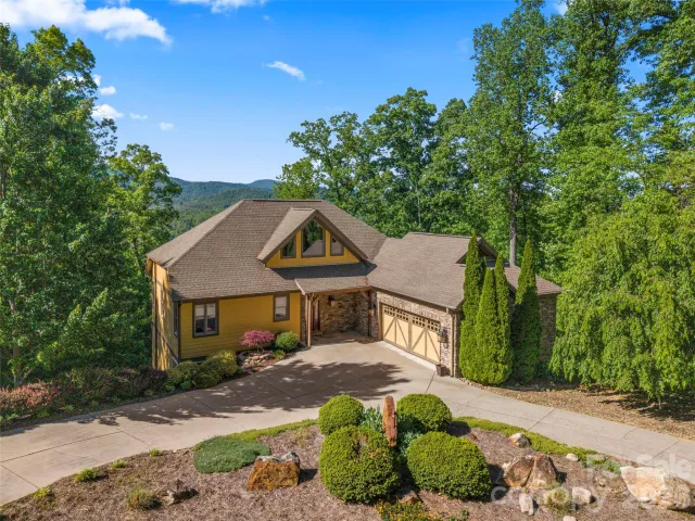 556 High Pines Loop, Lake Lure, NC, 28746