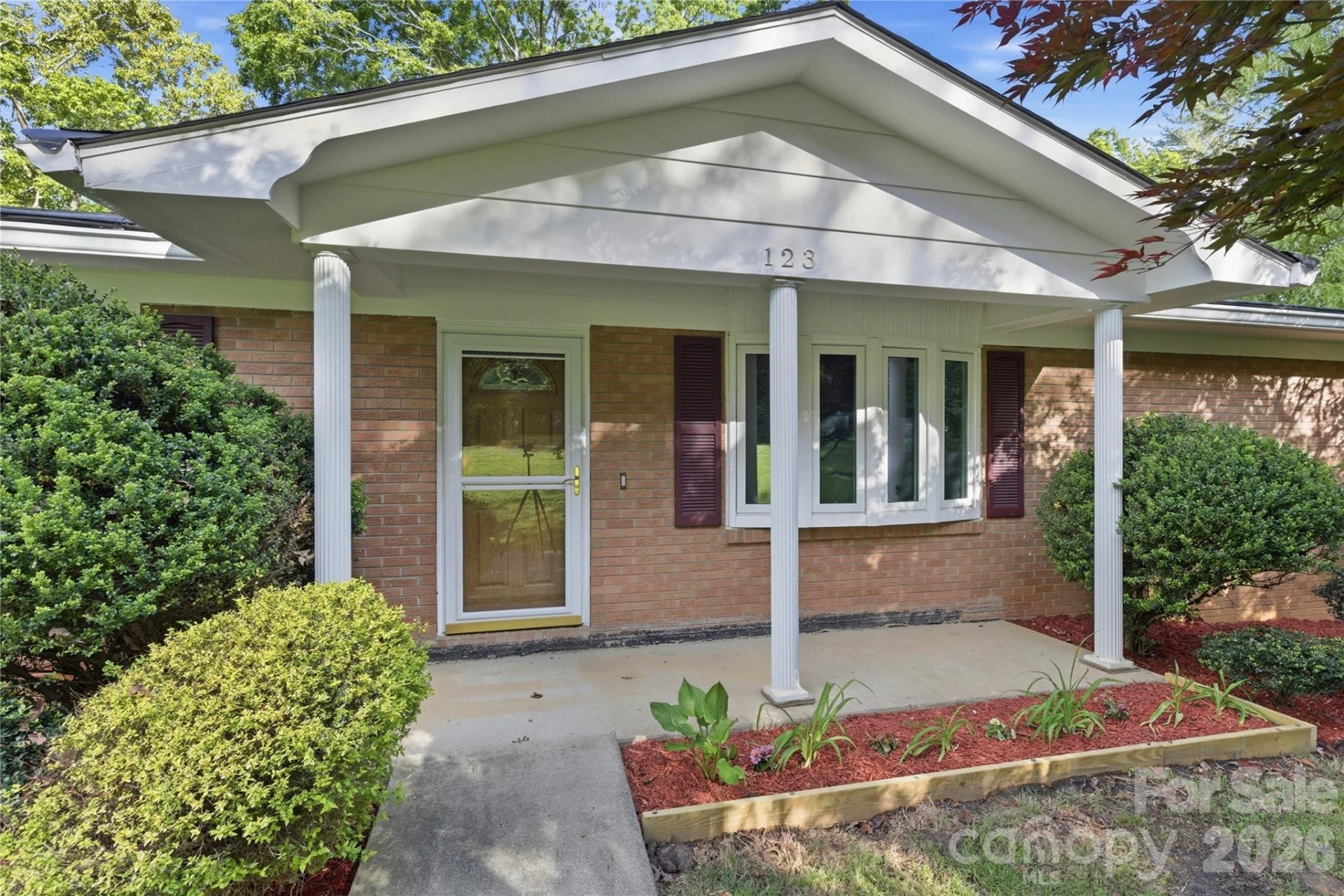 123 Castleton Lane - Photo 4