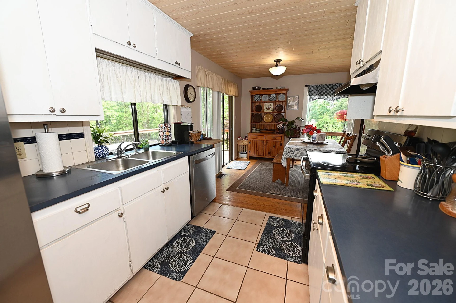 86 King Arthurs Court - Photo 16