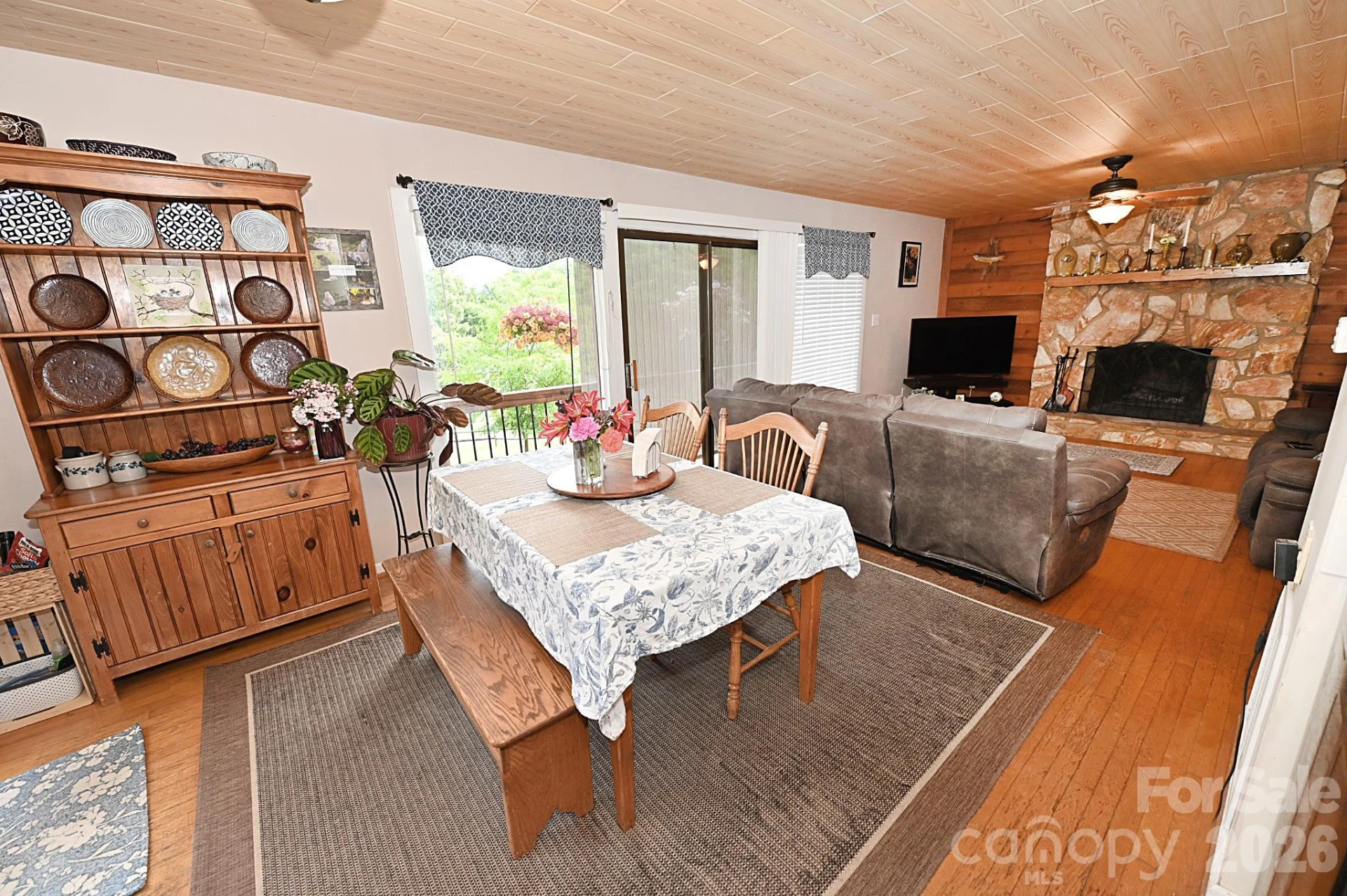 86 King Arthurs Court - Photo 6