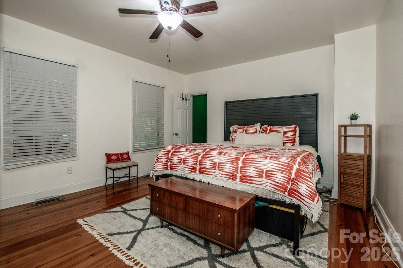 1204 Catawba Street - Photo 12